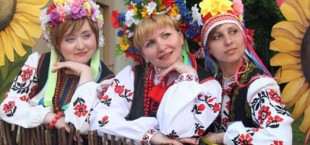 В Душанбе состоялся концерт мастеров искусства Украины